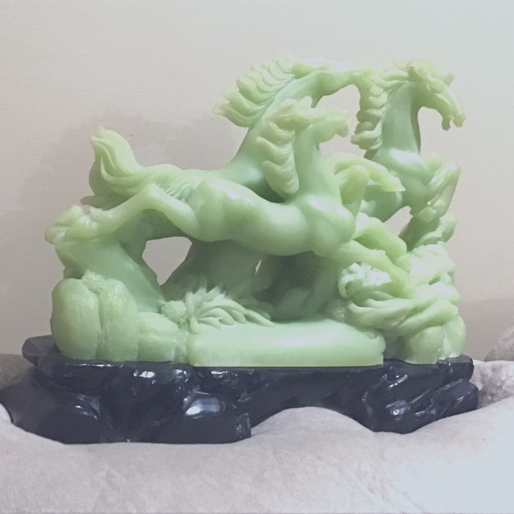 Vintage Chinese Natural Emerald Jade Jadeite Feng shui success horse statue
